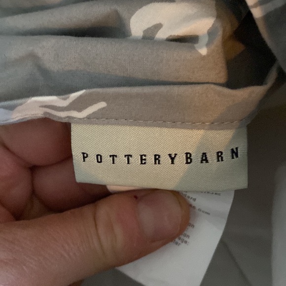 Potterybarn jumping reindeer comforter and pillowshams for full sized bed. - Picture 4 of 5